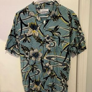 Urban outfitters resort shirt